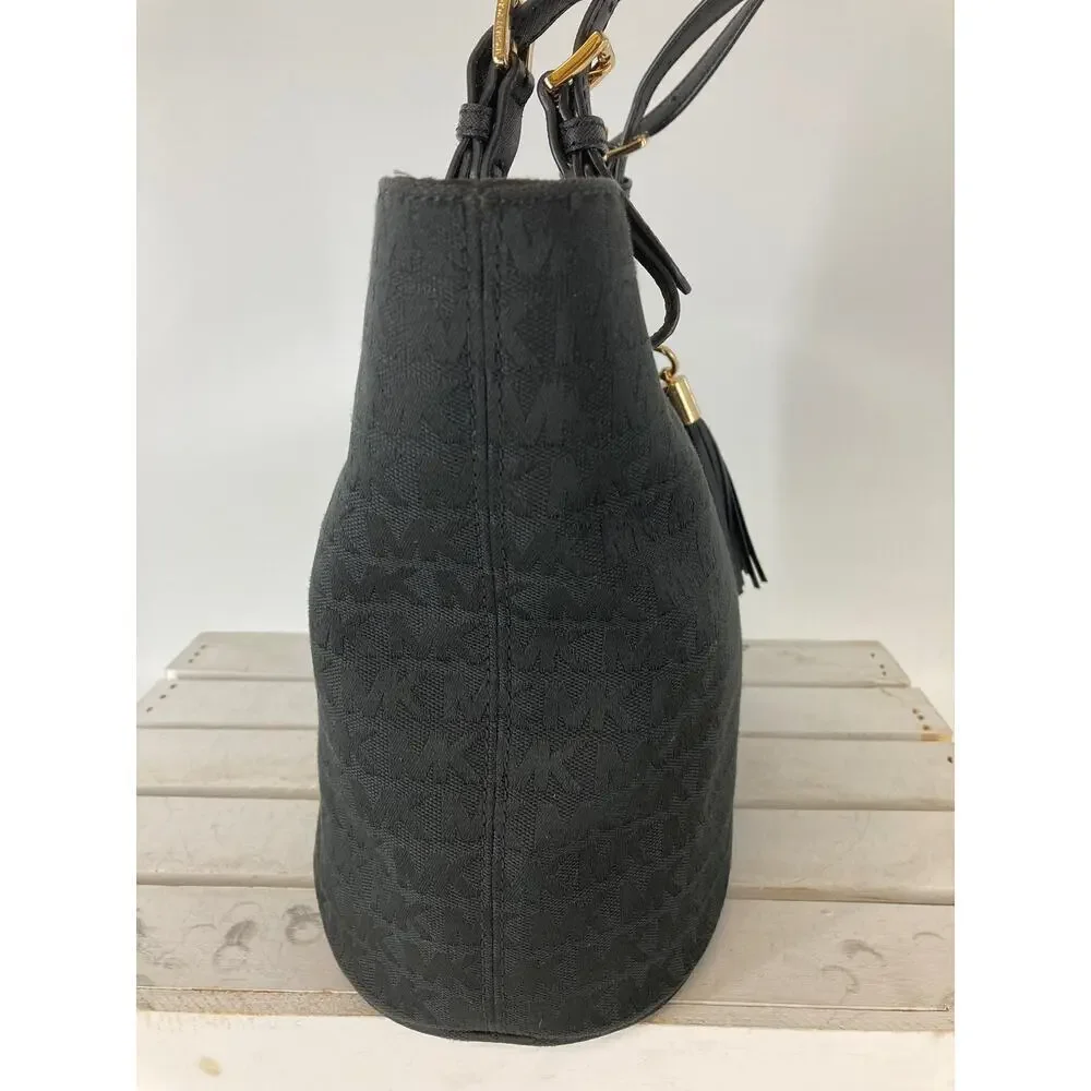 MICHAEL KORS, LARGE BLACK SIGNATURE CANVAS SHOULDER BAG